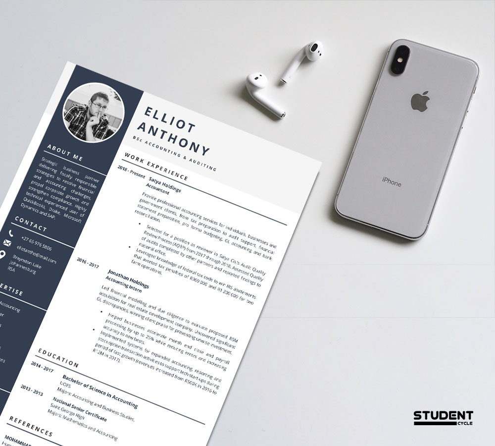 Auditor CV Design Preview 2 - Student Cycle